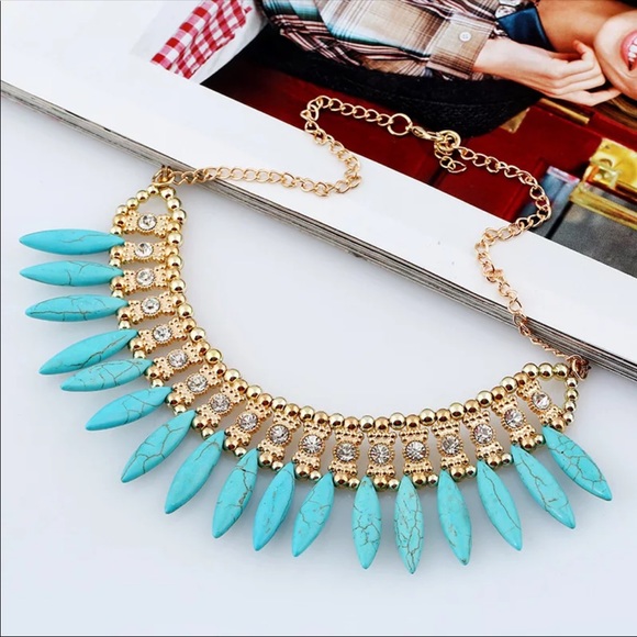 Jewelry - Turquoise Statement Necklace